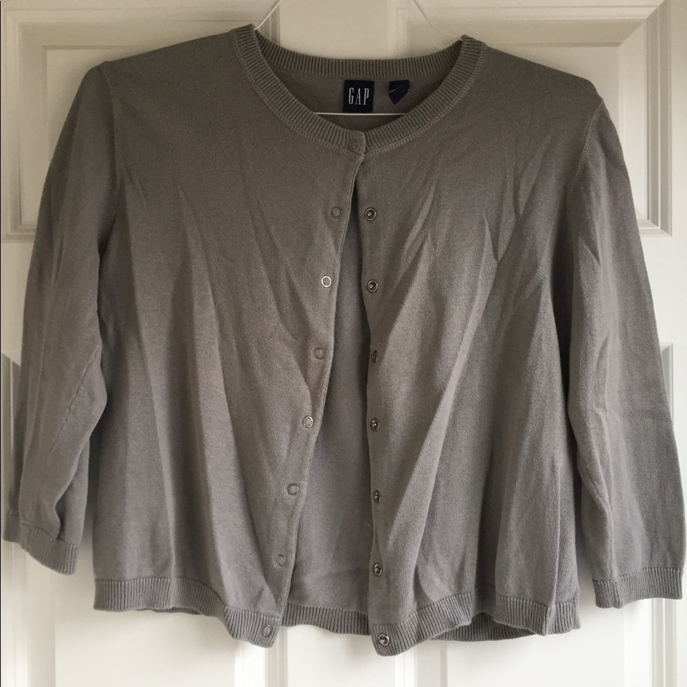 ⏰ Gap gray cardigan
